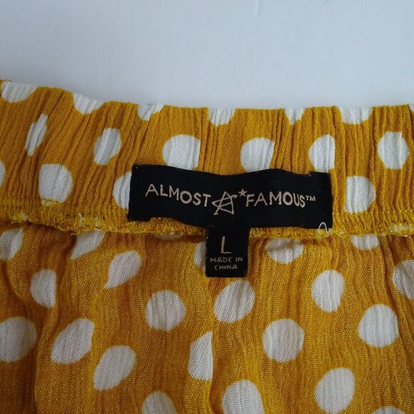 Almost Famous Yellow Gold Polka Dot Off-Shoulder Crop Top Blouse Women Size L - Picture 4 of 6
